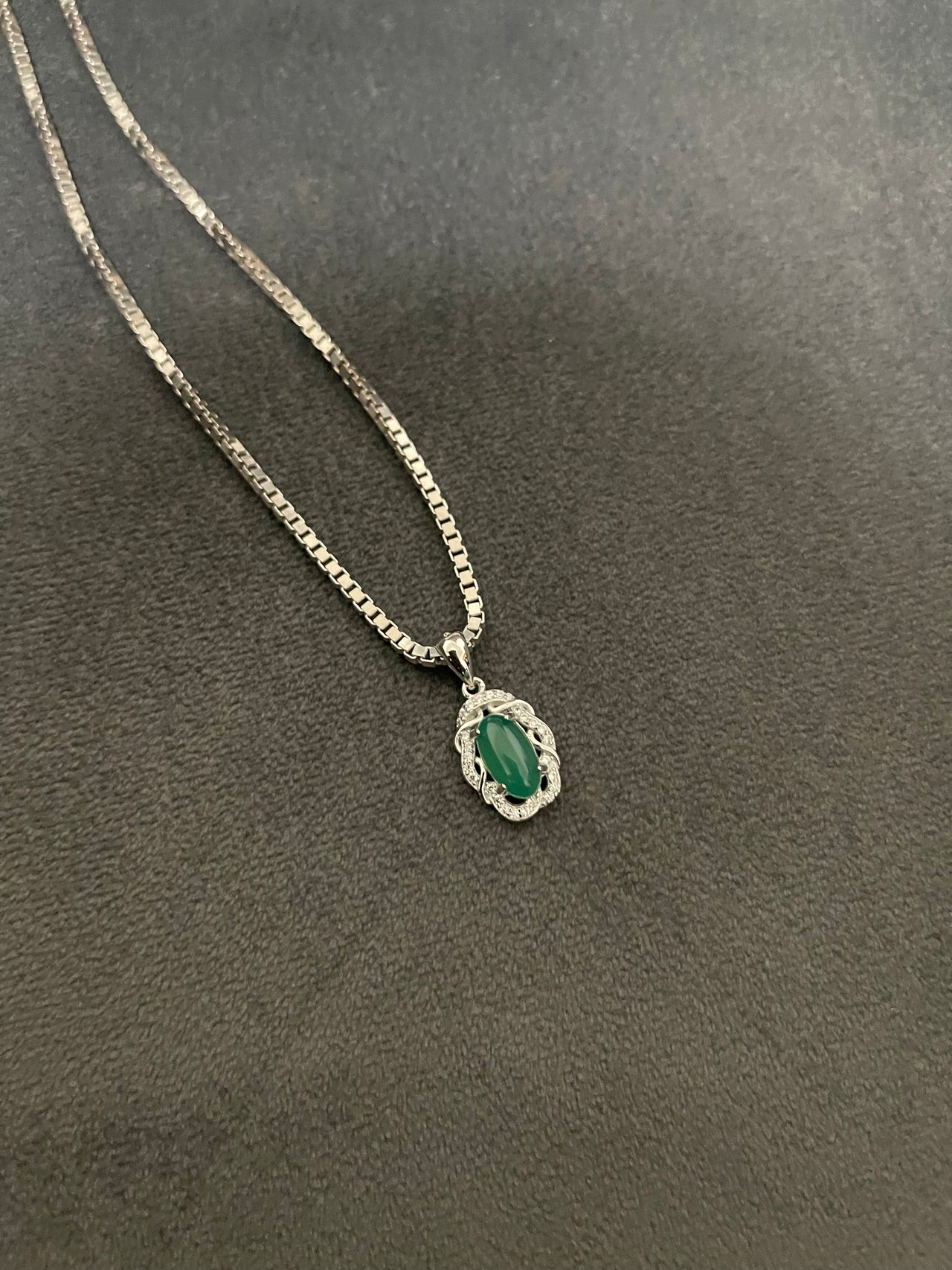 .925 Jaded Pendant & Necklace