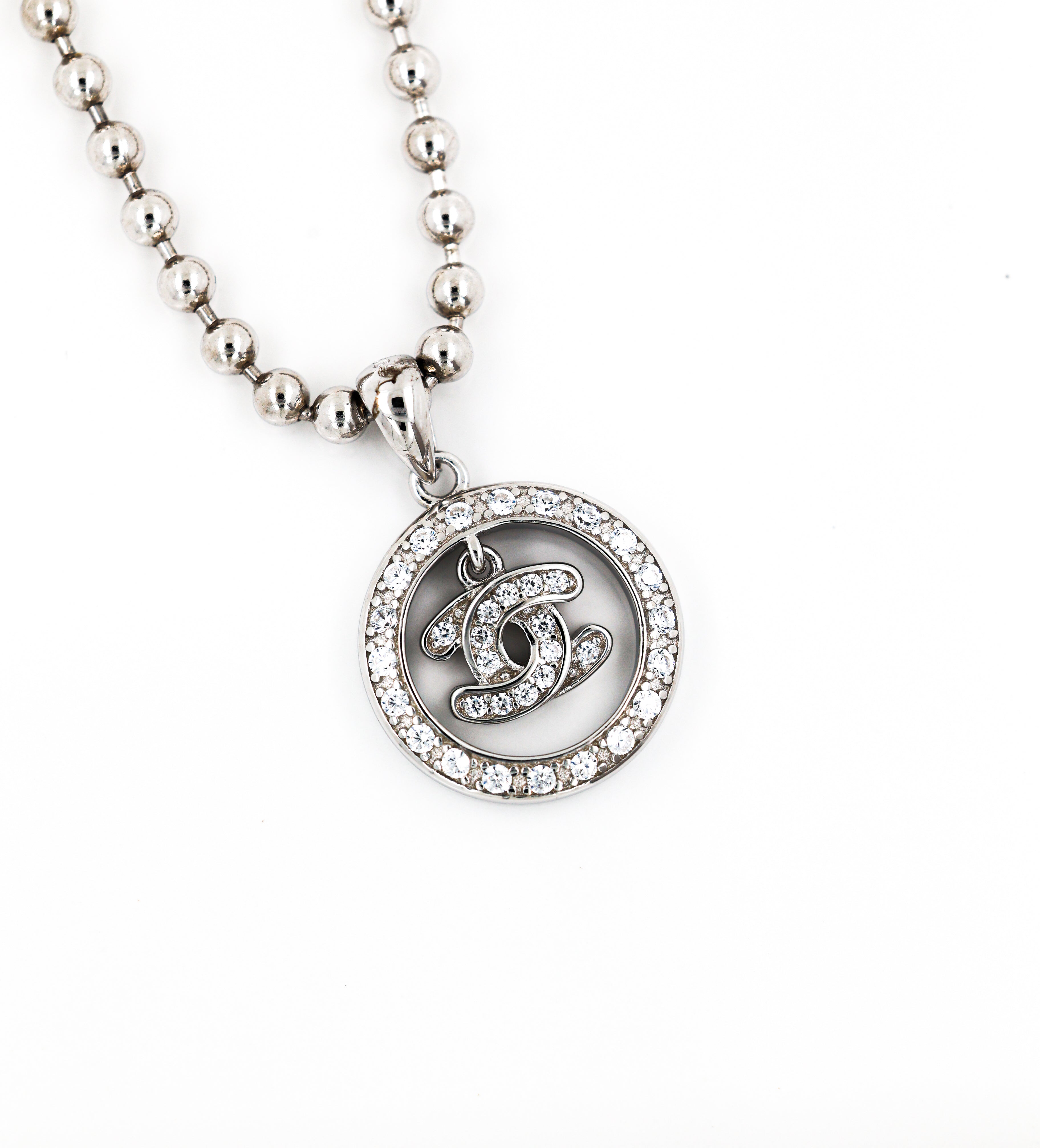 Chanel Love Chanel Necklace CC Arrow Enamel 10P – EYECATCHERSLUXE